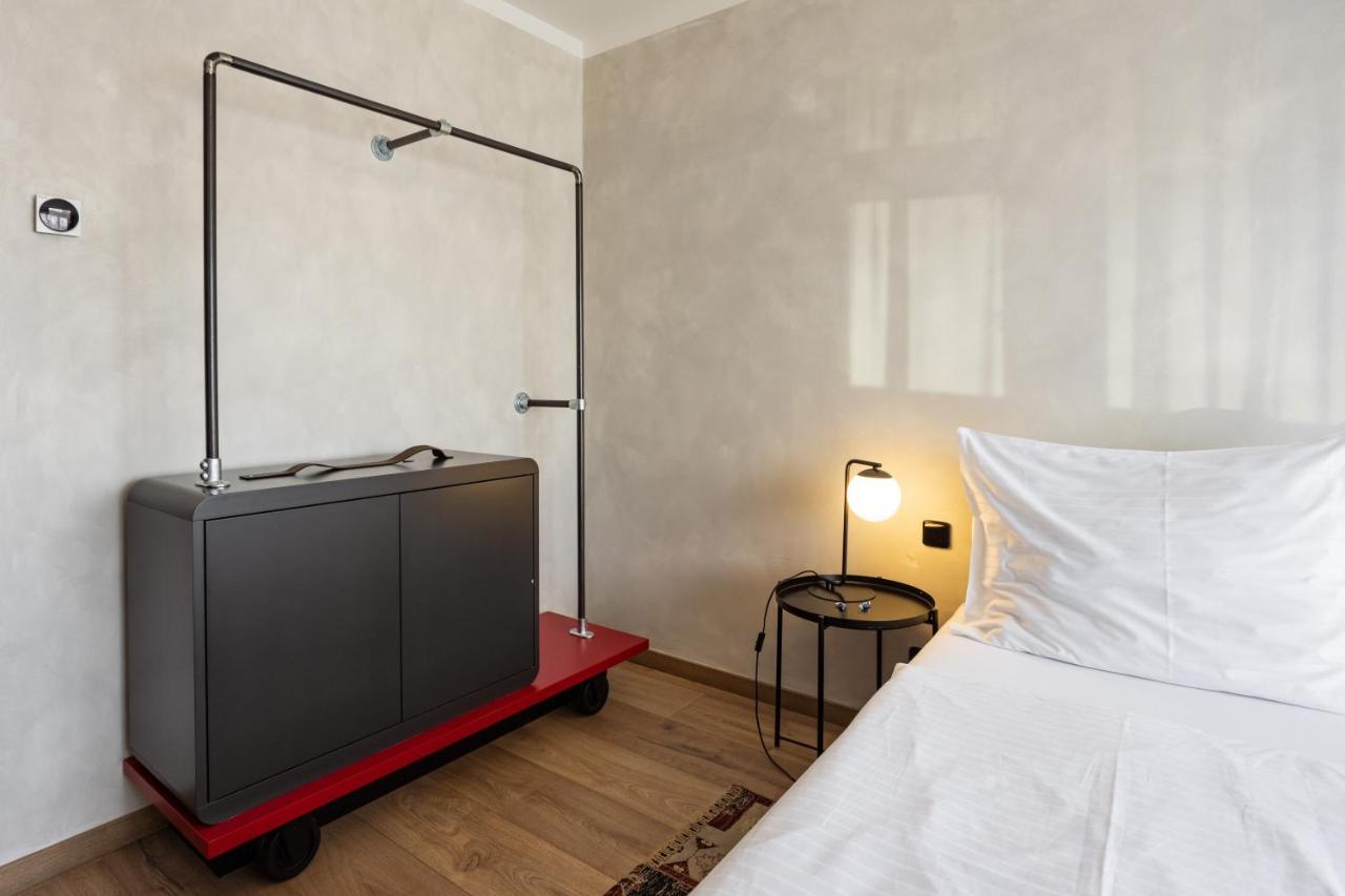 Hotel Miss Sophie'S Downtown Praga Exterior foto