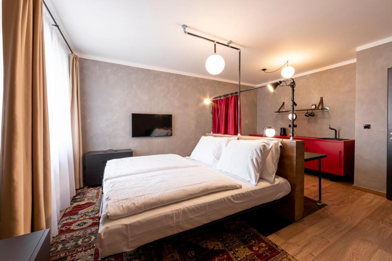 Hotel Miss Sophie'S Downtown Praga Exterior foto