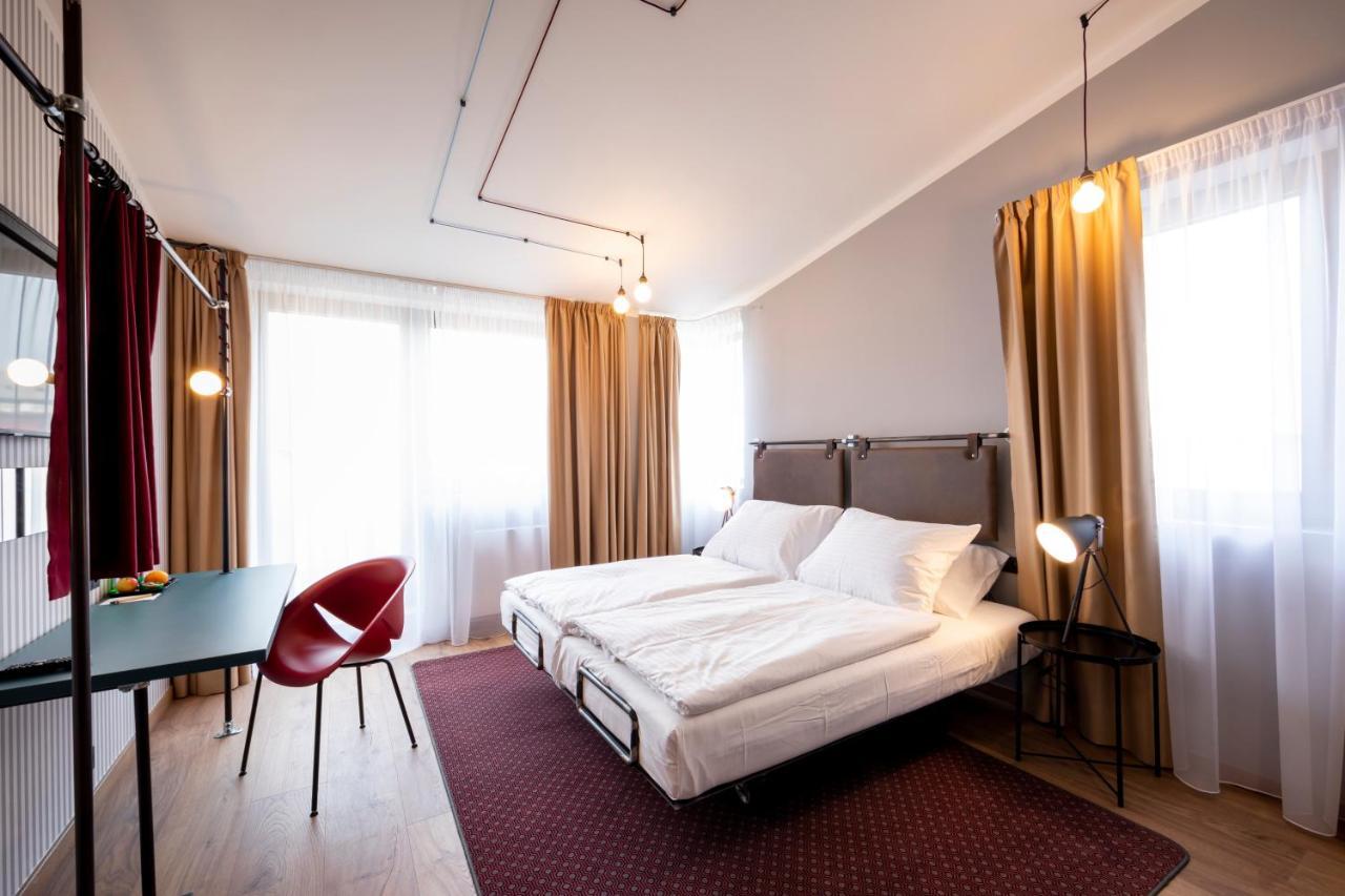 Hotel Miss Sophie'S Downtown Praga Exterior foto